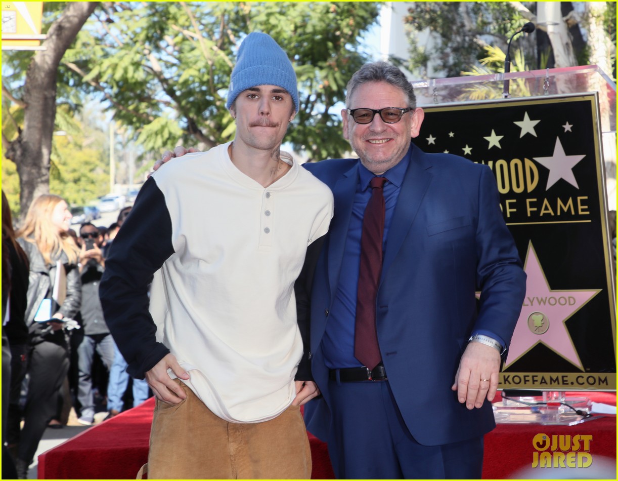 Justin Bieber Joins Hailee Steinfeld & Shawn Mendes at UMG's Chief Lucian Grainge Walk of Fame Ceremony!