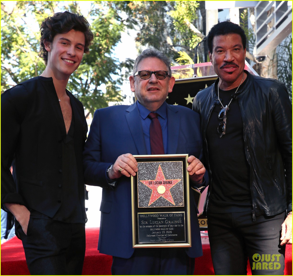 Justin Bieber Joins Hailee Steinfeld & Shawn Mendes at UMG's Chief Lucian Grainge Walk of Fame Ceremony!
