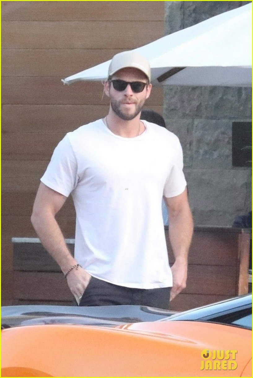 Liam Hemsworth Goes On a Breakfast Date with Girlfriend Gabriella Brooks