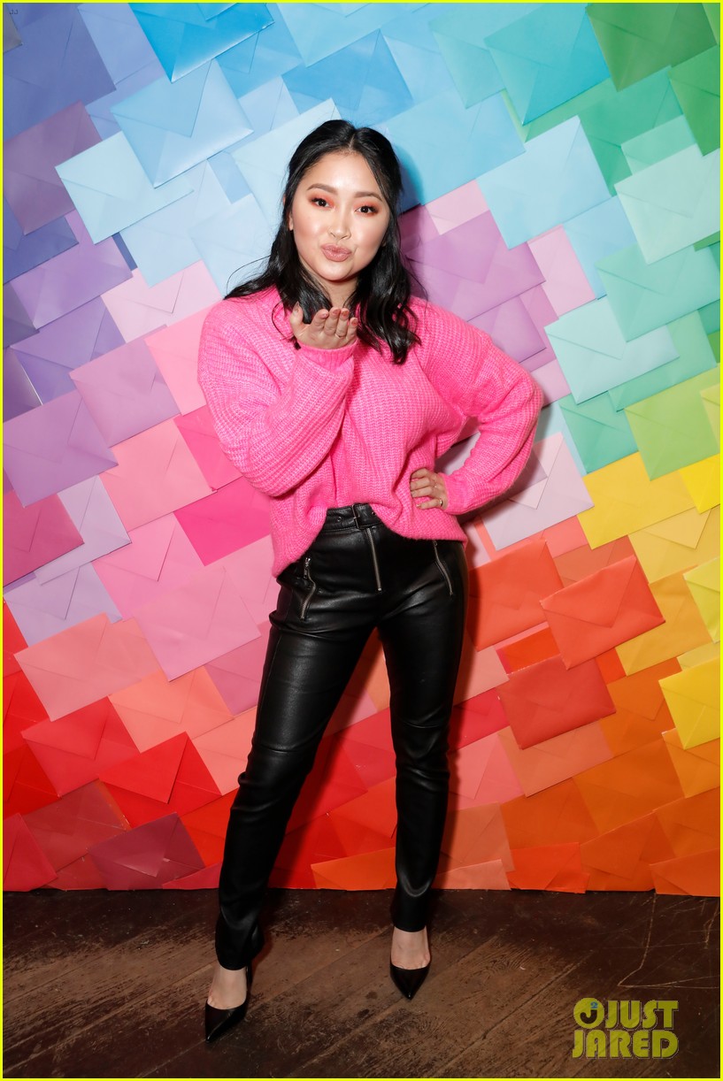 Lana Condor, Aly Raisman, & Beanie Feldstein Celebrate Launch of Their #AerieReal Campaign