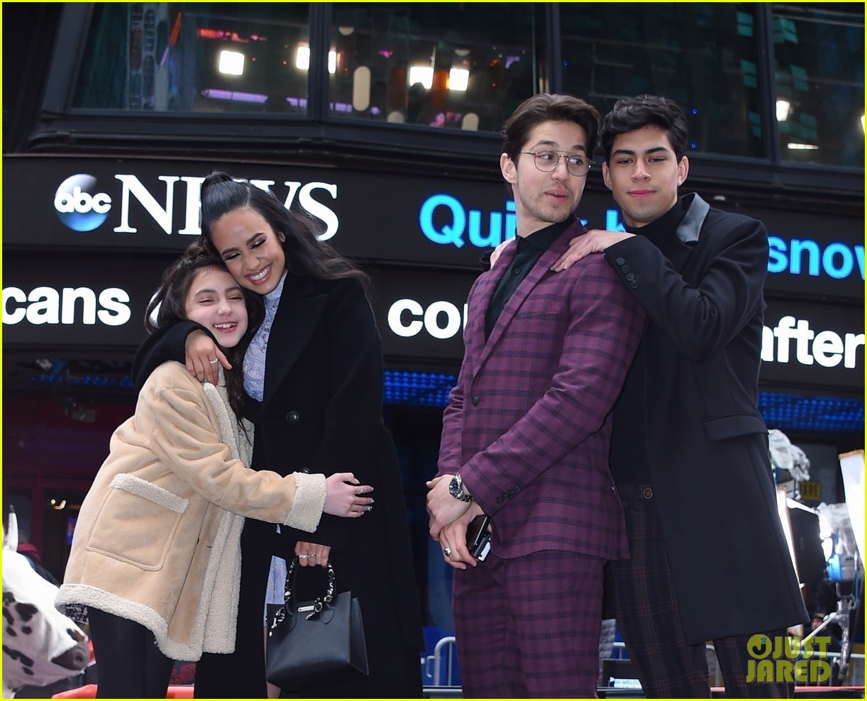 Emily Tosta Joins 'Party of Five' Cast on 'GMA' To Promote The New Show