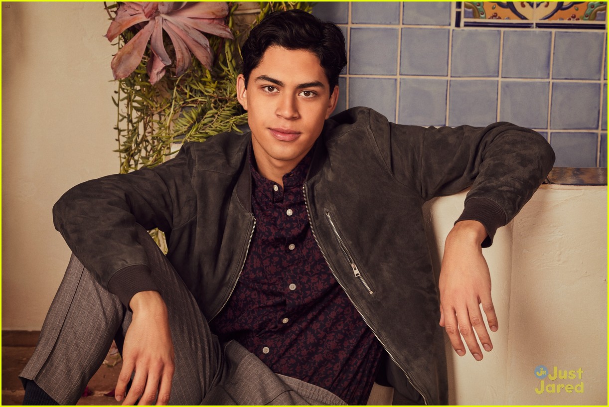 Emily Tosta, Brandon Larracuente & 'Party of Five' Stars Thank Fans For Their Support After Premiere