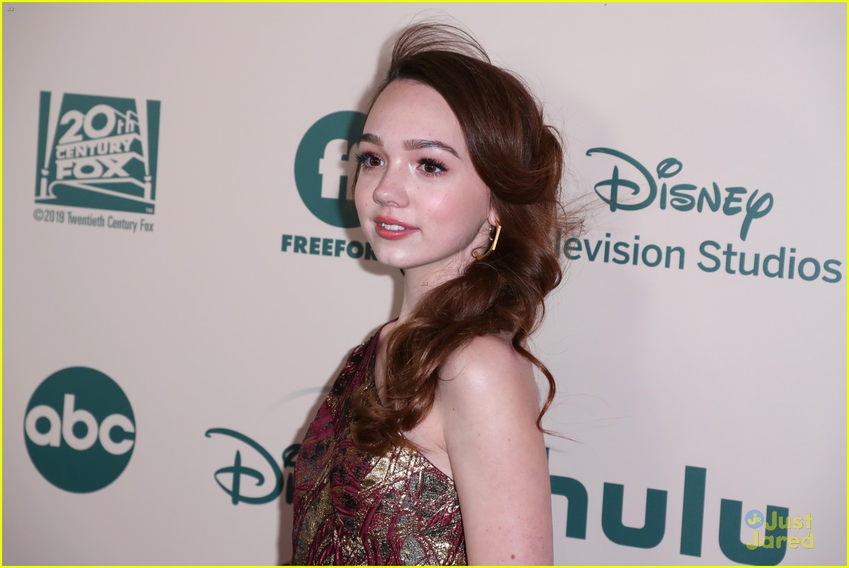 'The Unicorn' Star Ruby Jay Attends First Golden Globes Party with Ally Maki & More