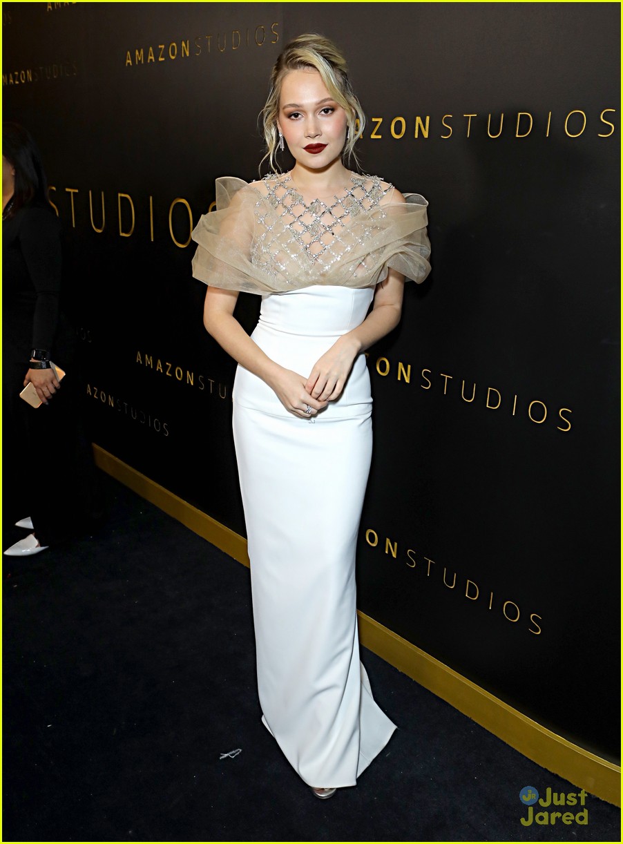 'The Unicorn' Star Ruby Jay Attends First Golden Globes Party with Ally Maki & More