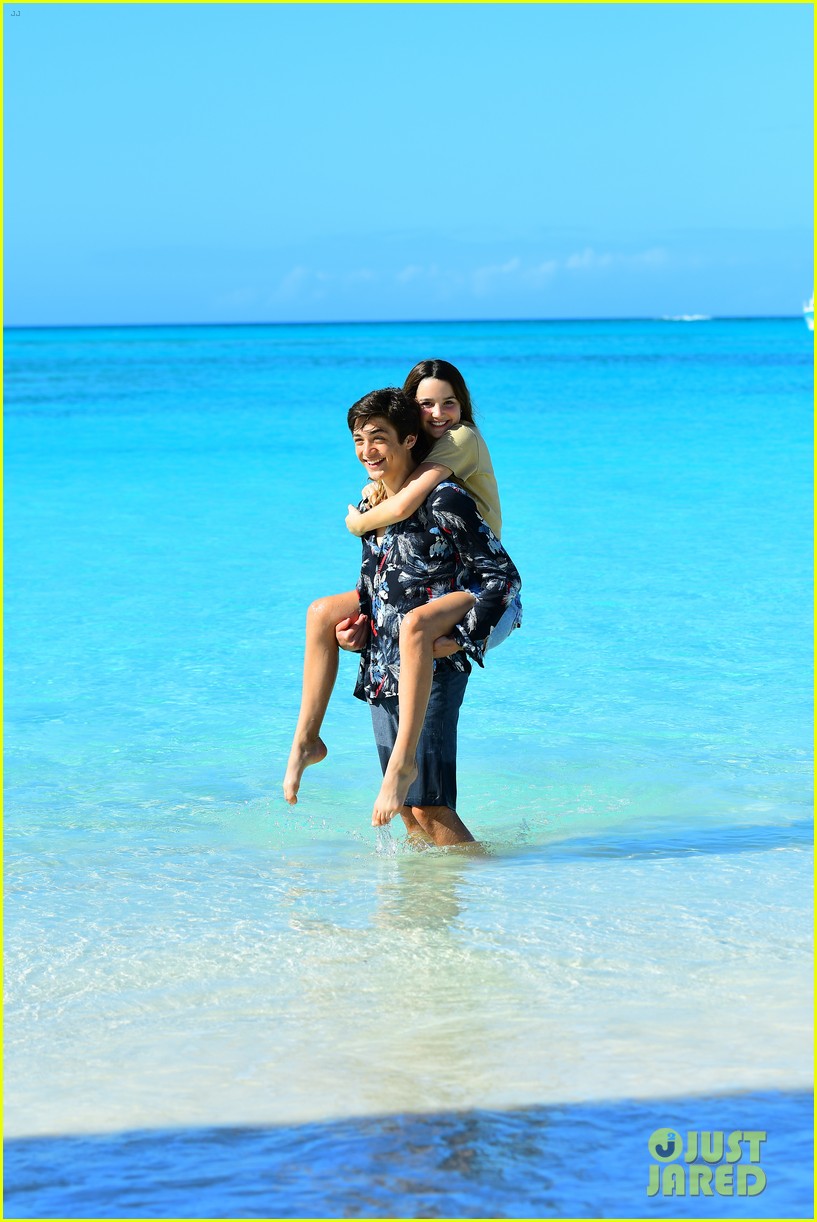 Asher Angel & Annie LeBlanc Looked So Cute On Their Anniversary Trip To Turks & Caicos!