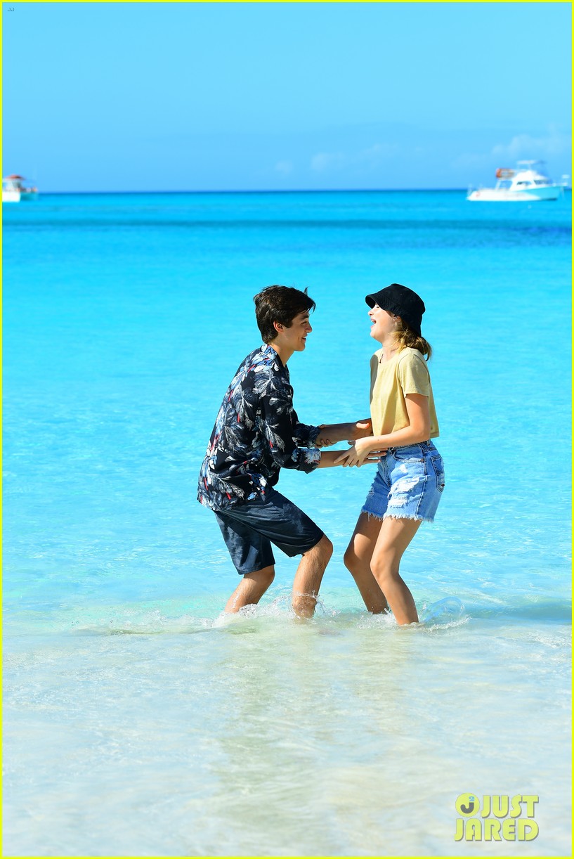 Asher Angel & Annie LeBlanc Looked So Cute On Their Anniversary Trip To Turks & Caicos!