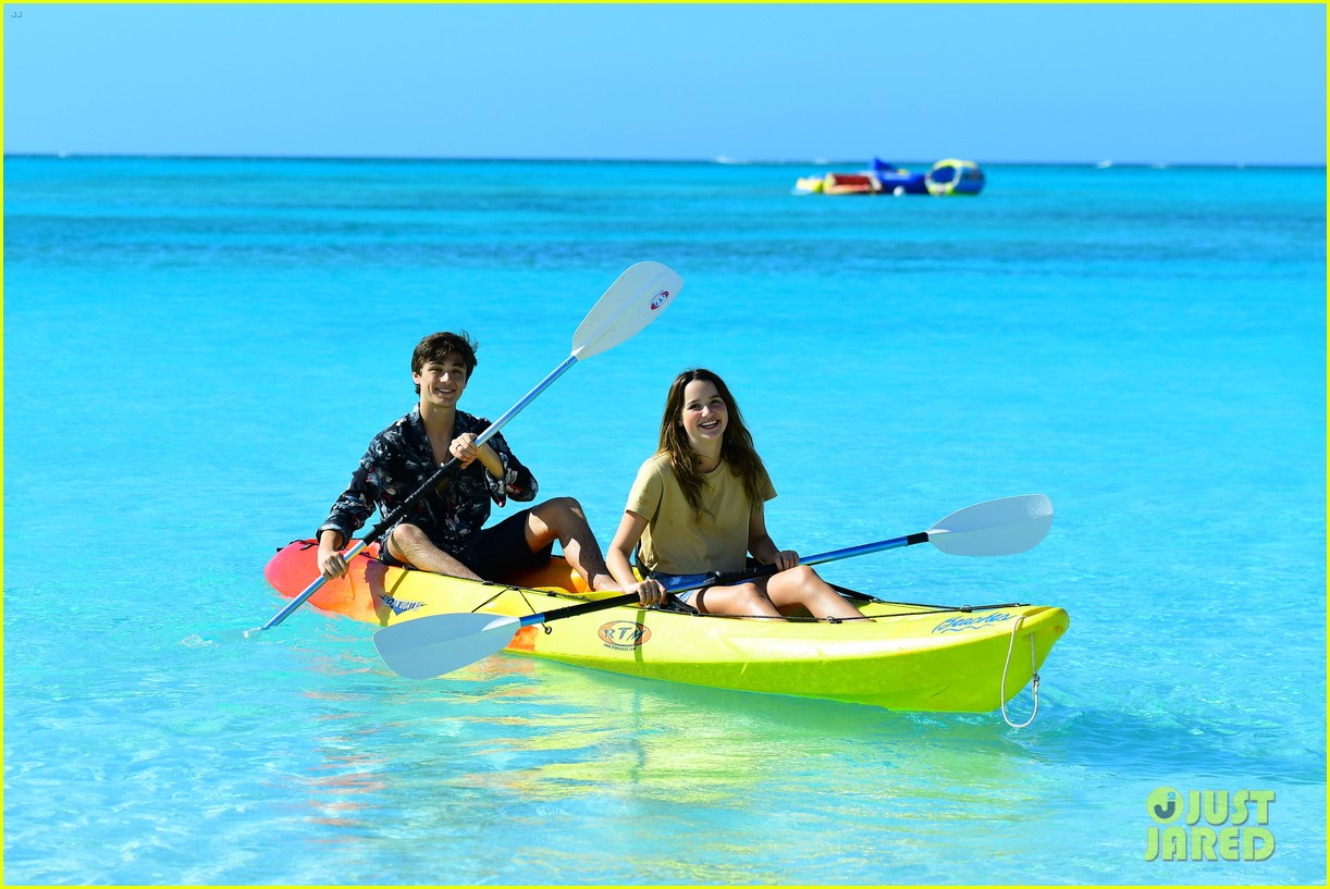 Asher Angel & Annie LeBlanc Looked So Cute On Their Anniversary Trip To Turks & Caicos!