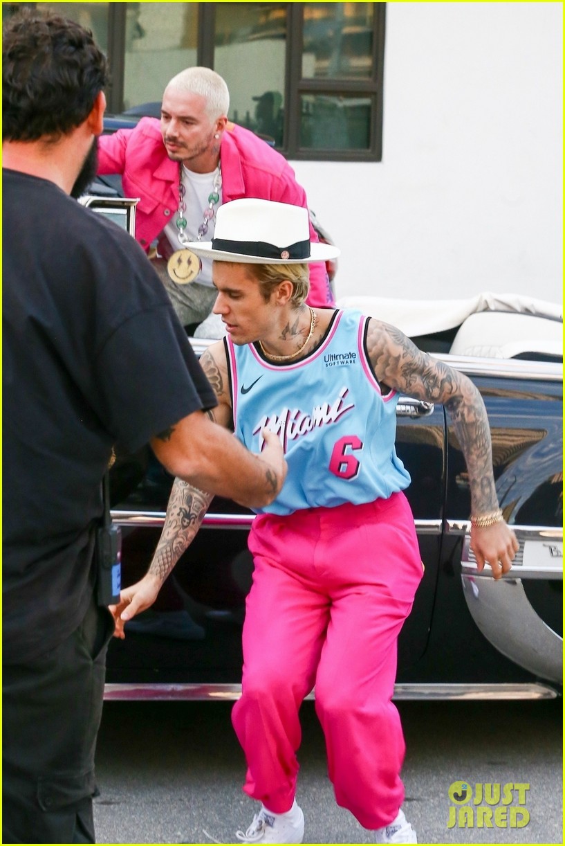 Justin Bieber Teamed Up with a Music Superstar for His Next Song!