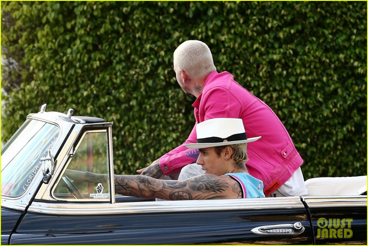 Justin Bieber Teamed Up with a Music Superstar for His Next Song!