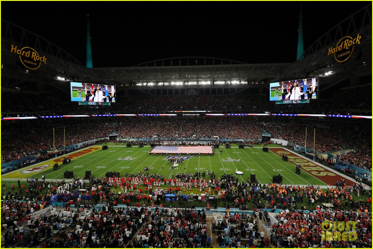 Watch Demi Lovato's Super Bowl 2020 Performance of the National Anthem!