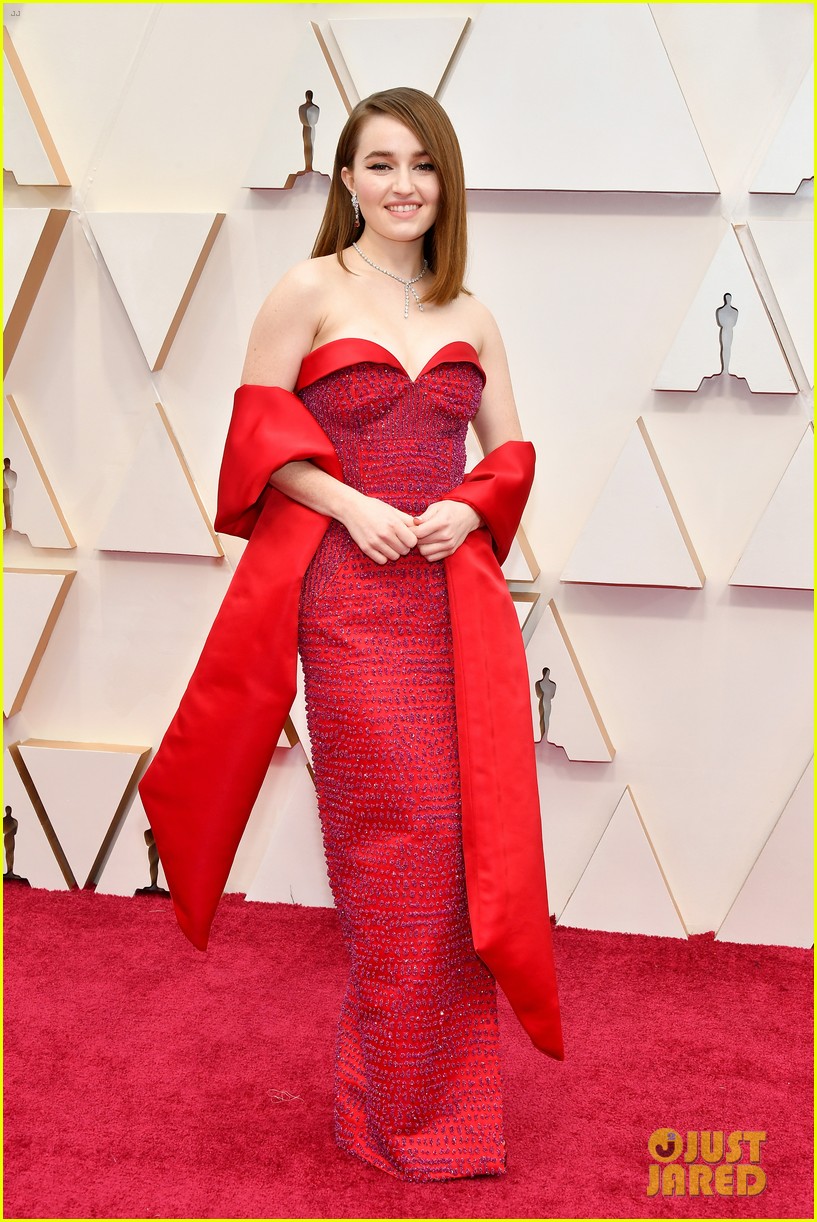Kaitlyn Dever & Beanie Feldstein Attend Oscars 2020 Despite 'Booksmart' Snubs