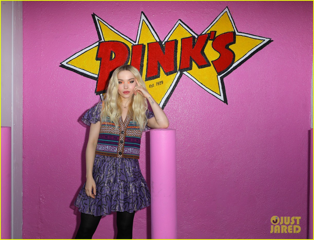 Dove Cameron & Inanna Sarkis Stun With Amazing Eyeliner Looks at M Missoni Fashion Show