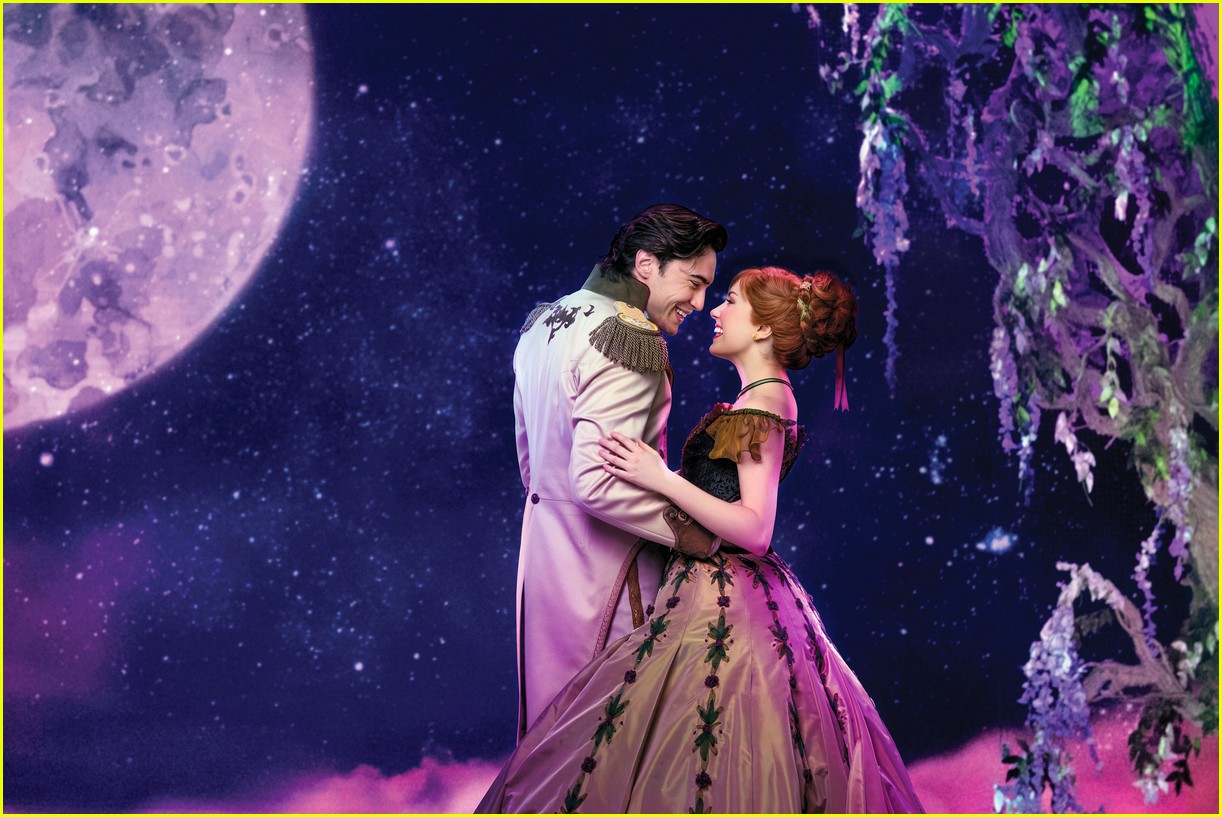 See Ryan McCartan in Costume as Hans in Broadway's 'Frozen'