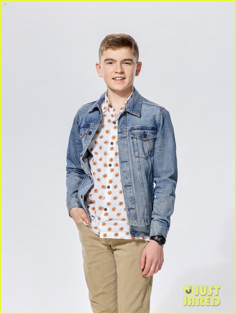 14 Year Old Levi Watkins Shocks Coaches With 'Hey, Soul Sister' On 'The Voice'