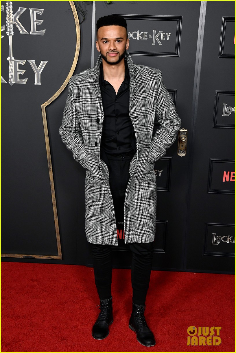 Sabrina Carpenter Supports Griffin Gluck at 'Locke & Key' Premiere