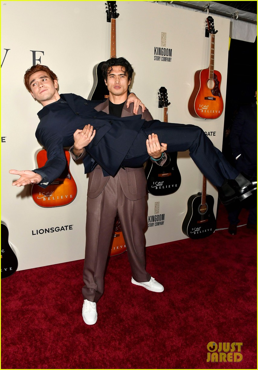 KJ Apa Gets a Lift from Charles Melton at 'I Still Believe' Premiere!