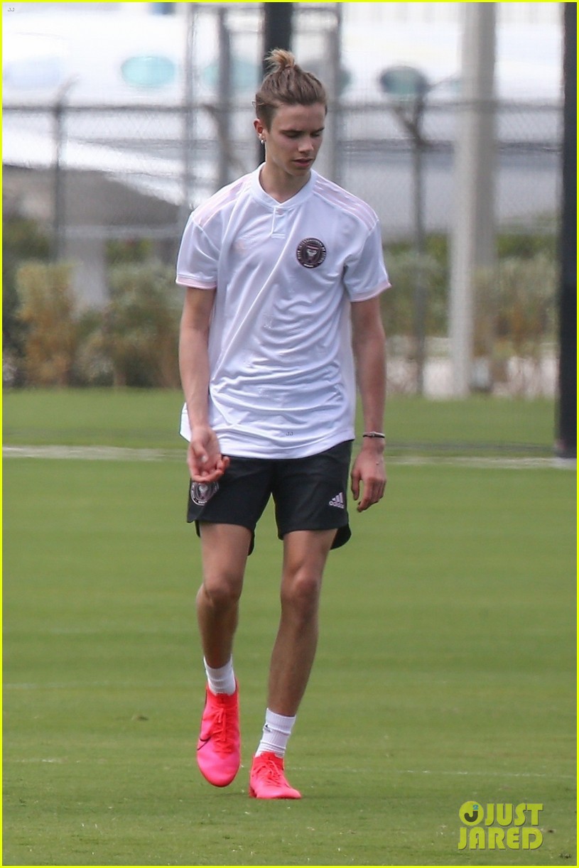 Romeo Beckham's Girlfriend Mia Regan Joins Him at Family Soccer Practice