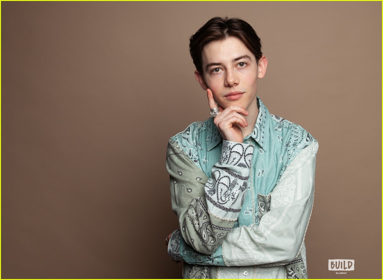 Griffin Gluck Talks Filming 'Big Time Adolescence' & Working With Bailee Madison Again