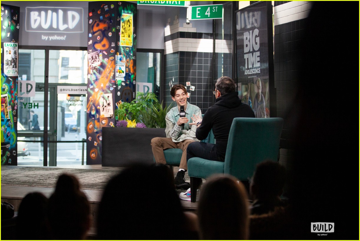 Griffin Gluck Talks Filming 'Big Time Adolescence' & Working With Bailee Madison Again