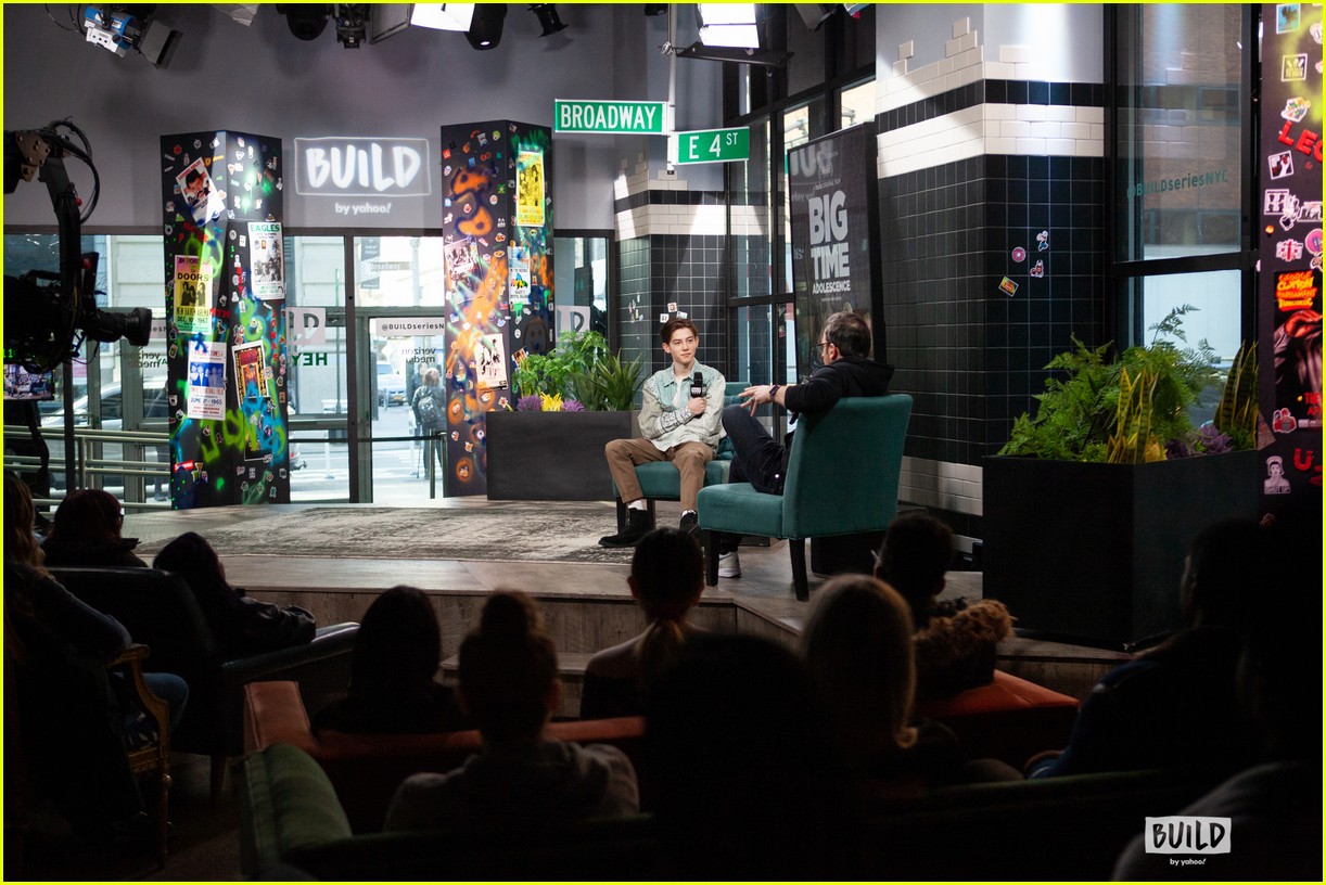 Griffin Gluck Talks Filming 'Big Time Adolescence' & Working With Bailee Madison Again