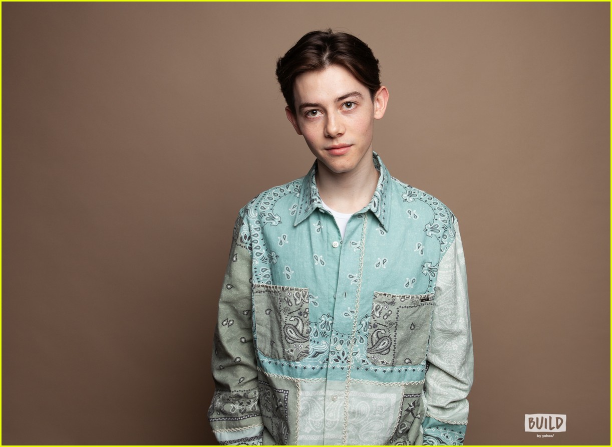 Griffin Gluck Talks Filming 'Big Time Adolescence' & Working With Bailee Madison Again