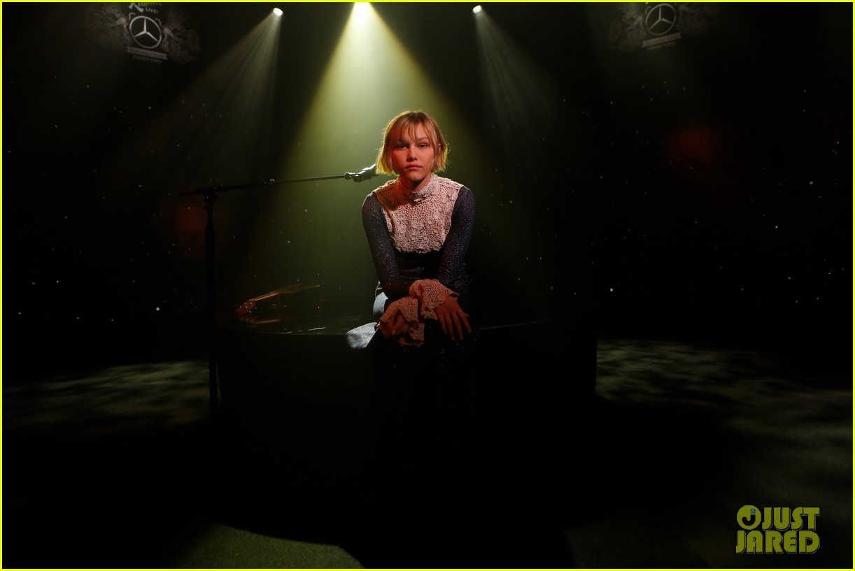 Grace VanderWaal Celebrates 'Stargirl' Release With 'Today & Tomorrow' Performance - Watch!