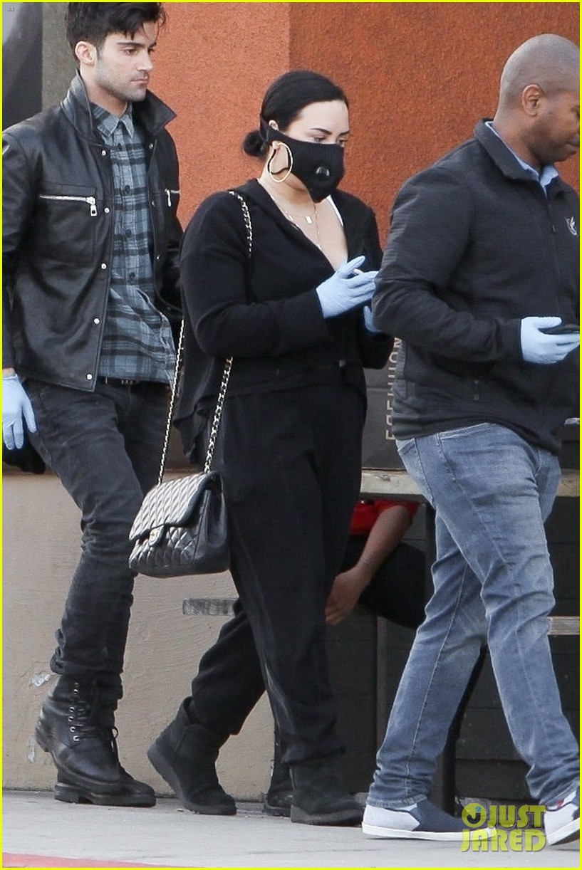 Demi Lovato Steps Out Wearing a Mask & Gloves Amid Coronavirus Pandemic