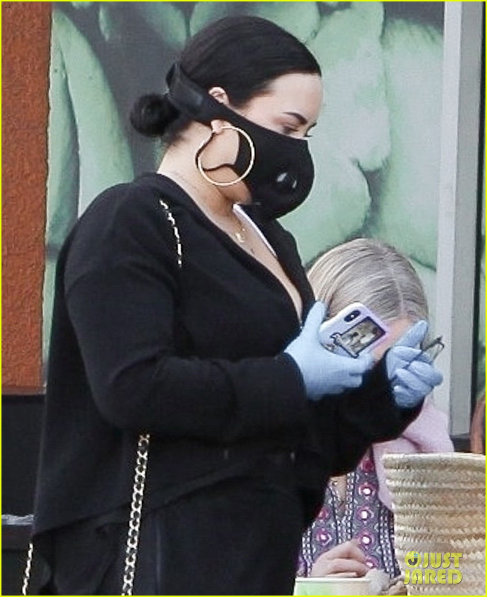 Demi Lovato Steps Out Wearing a Mask & Gloves Amid Coronavirus Pandemic