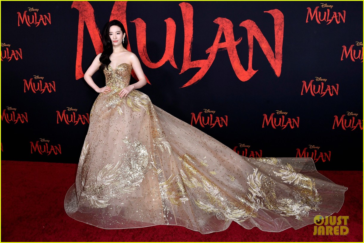 Mulan's Yifei Liu Looks Like a True Disney Princess at L.A. Premiere!