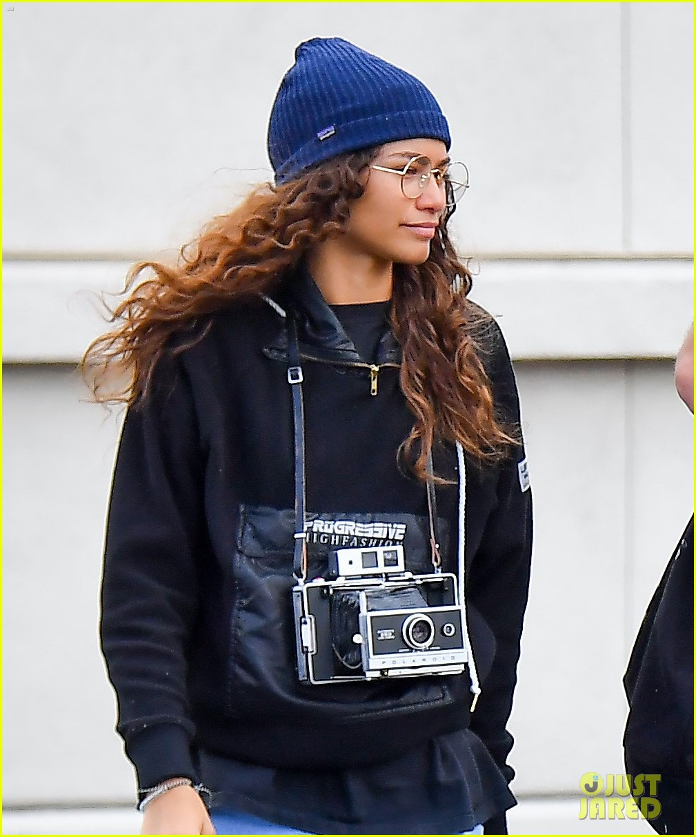 Zendaya Snaps Silly Photos of Jacob Elordi During a Flea Market Date