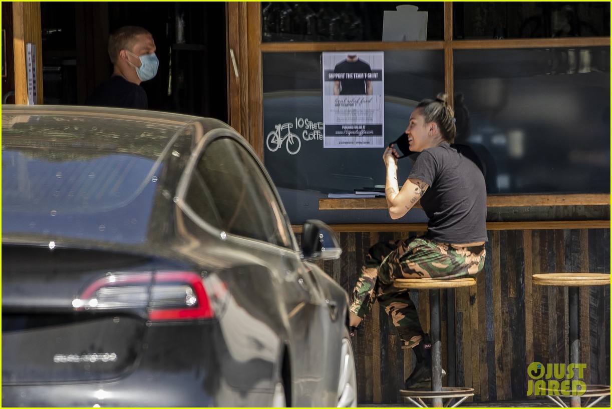 Miley Cyrus Wears a Gucci Face Mask for an Outing with Cody Simpson