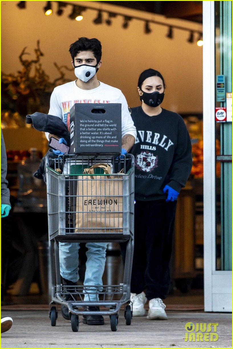 Demi Lovato & Boyfriend Max Ehrich Wear Masks While Grocery Shopping