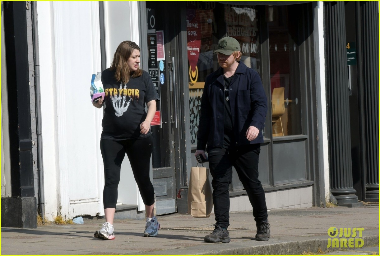 'Harry Potter' Star Rupert Grint & Girlfriend Georgia Groome Are Expecting Their First Baby!