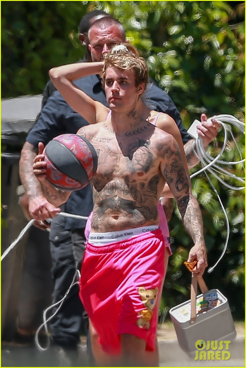 Justin & Hailey Bieber Enjoy a Fun Day in the Sun Over Memorial Day Weekend