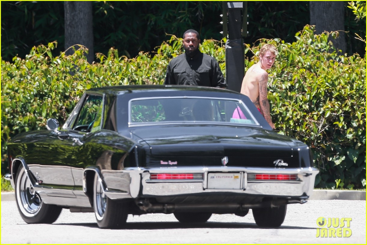 Justin & Hailey Bieber Enjoy a Fun Day in the Sun Over Memorial Day Weekend