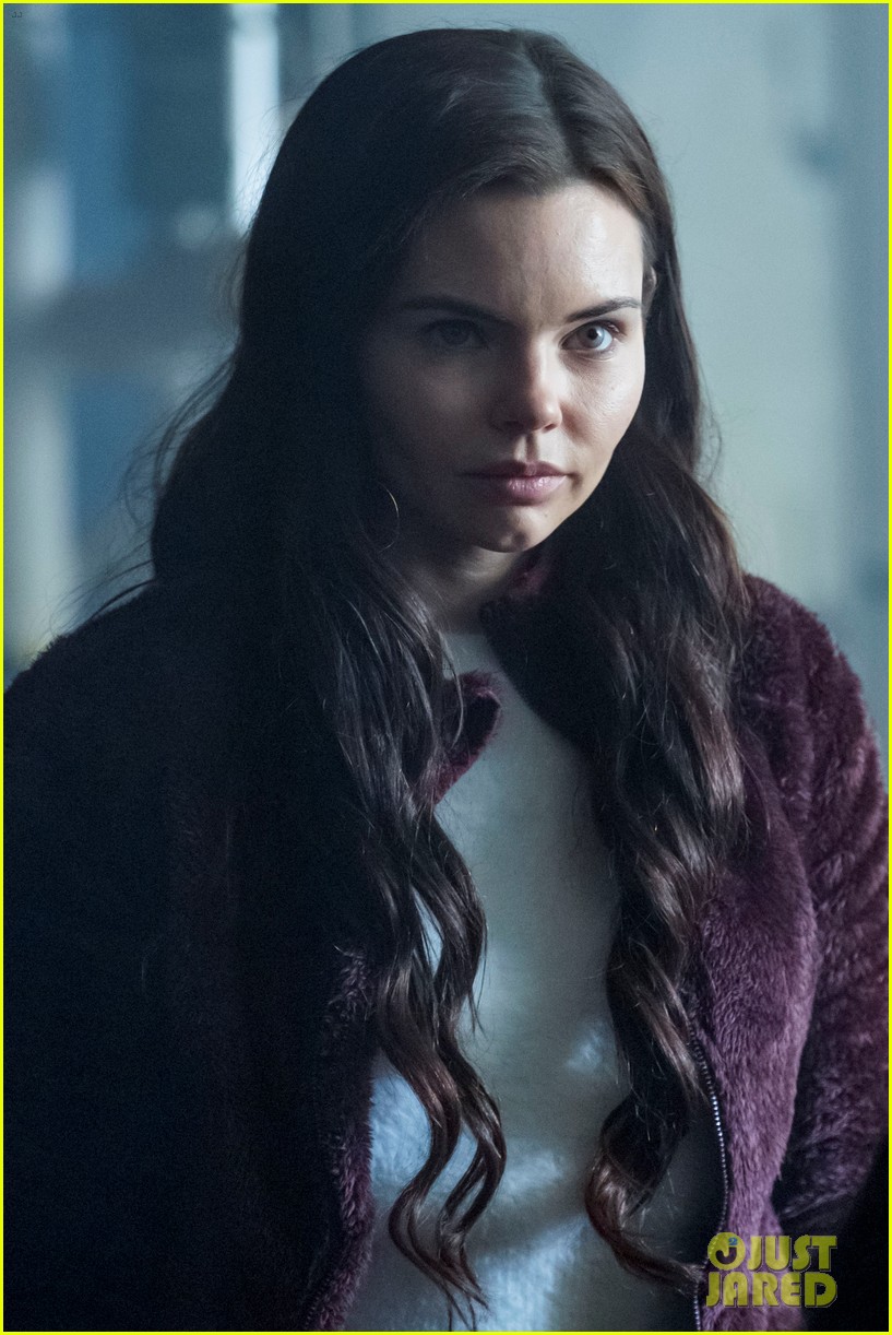 Get a Sneak Peek at the Season Finale of 'Siren', Airing Tonight!