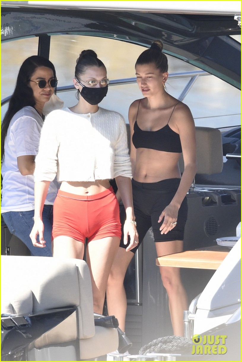 Bella Hadid & Hailey Bieber Show Off Their Bikini Bodies In Sardinia!