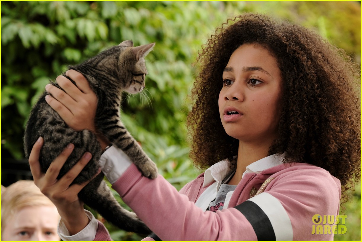 Siena Agudong & Izabela Rose Star In 'Upside-Down Magic' Trailer - Watch Now!