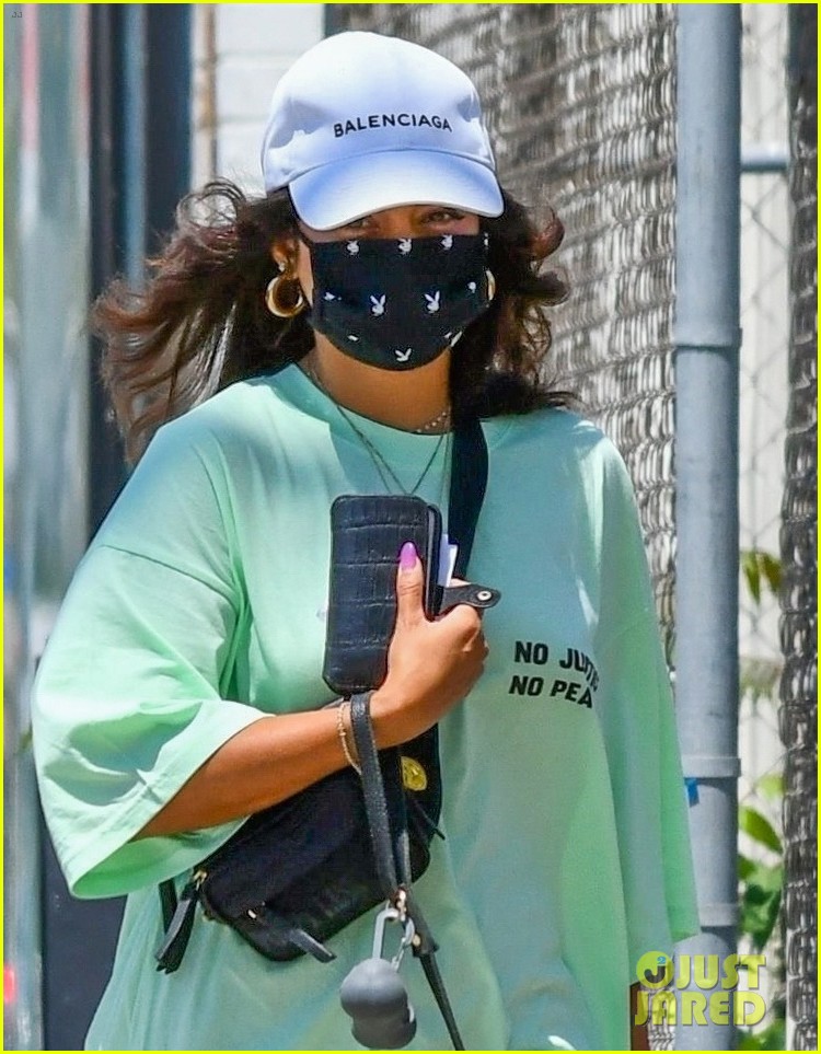 Vanessa Hudgens Brightens Up Los Feliz During a Day Out!