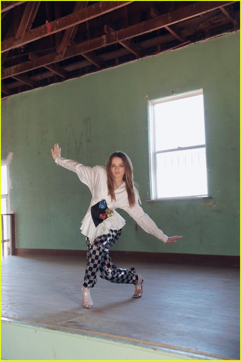 Joey King's Latest Cover Shoot Is Sabrina Carpenter's New Lock Screen