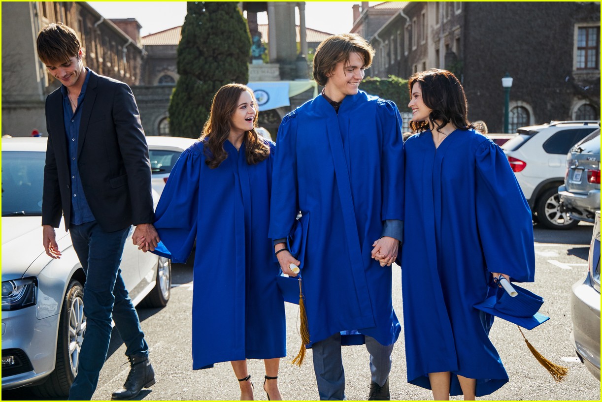 Joey King Confirms 'The Kissing Booth 3' Is Happening!