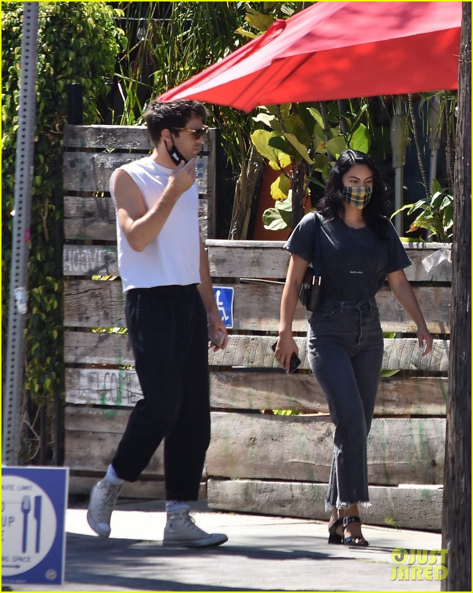 Camila Mendes & Grayson Vaughan Pick Up Goodies For Her Pup Truffle