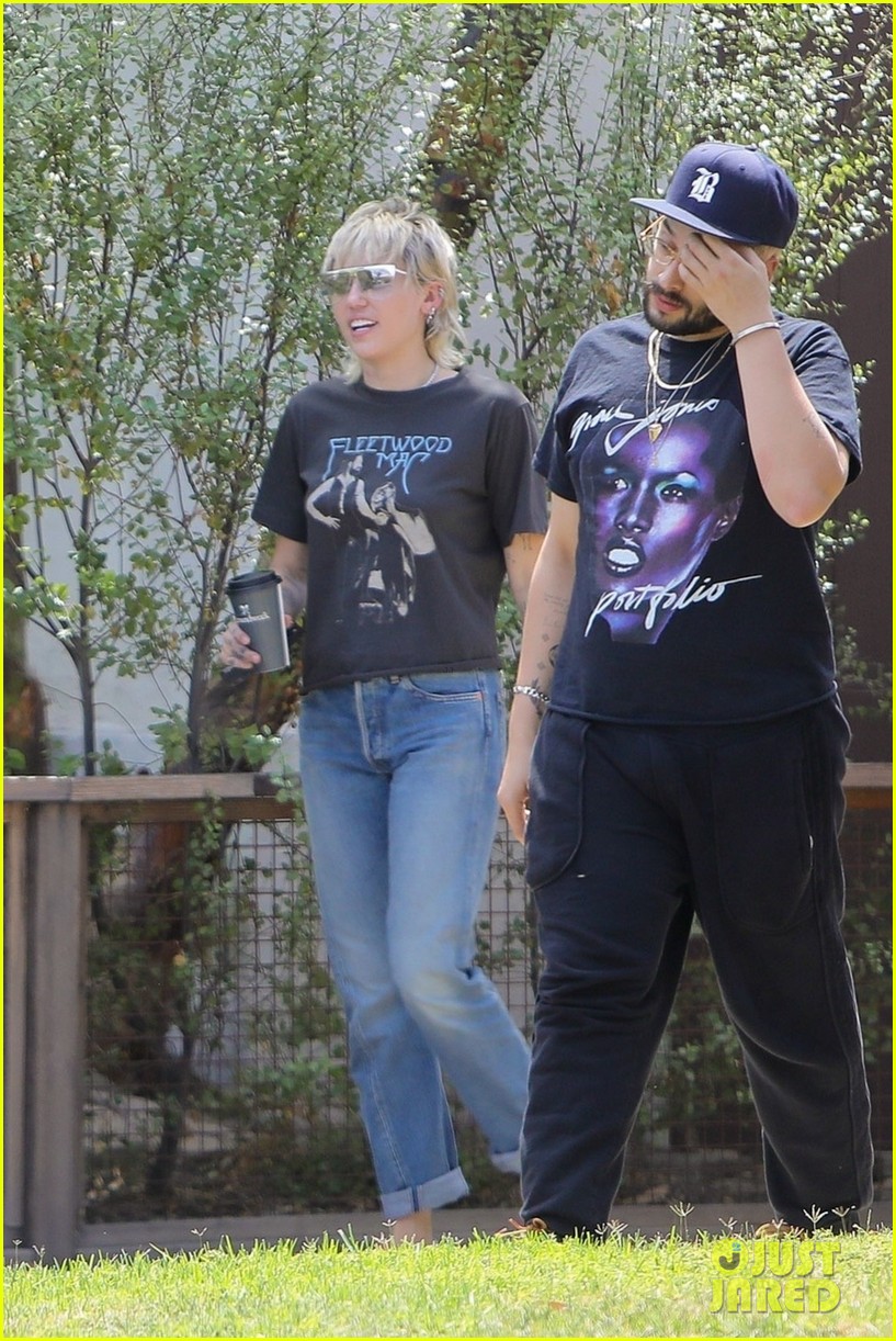 Miley Cyrus Hangs Out with a Friend After Splitting Up with Cody Simpson