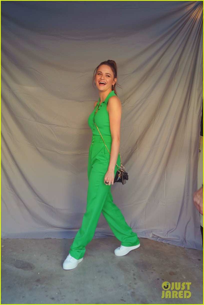 Joey King Working On Secret Project With Sister Hunter King!