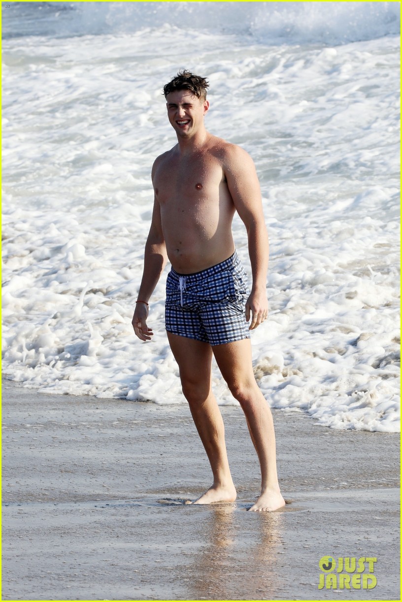 TikTok's Olivia Ponton Hits the Beach with Harry Jowsey - See the Photos!