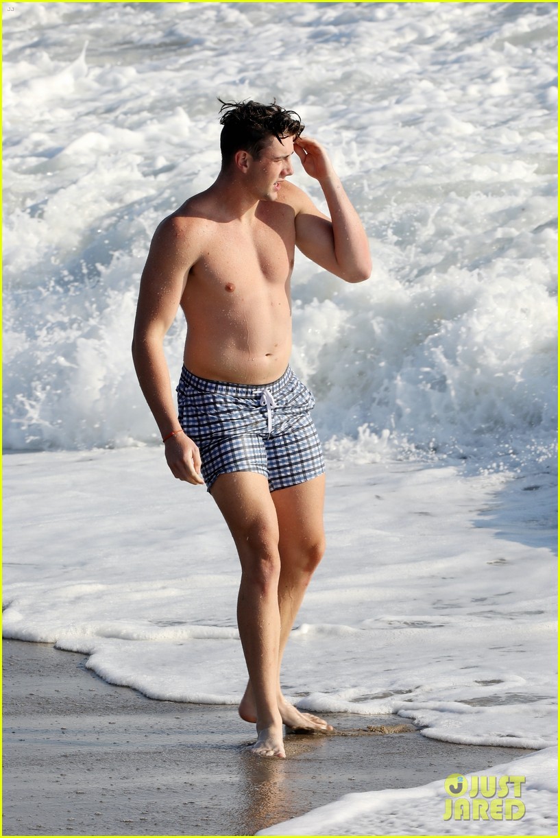 TikTok's Olivia Ponton Hits the Beach with Harry Jowsey - See the Photos!