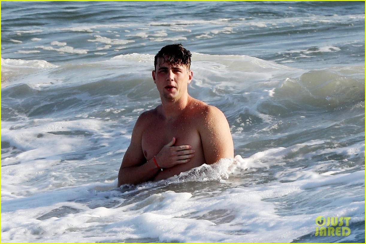 TikTok's Olivia Ponton Hits the Beach with Harry Jowsey - See the Photos!