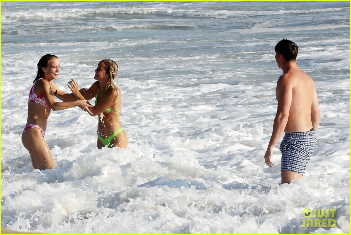 TikTok's Olivia Ponton Hits the Beach with Harry Jowsey - See the Photos!