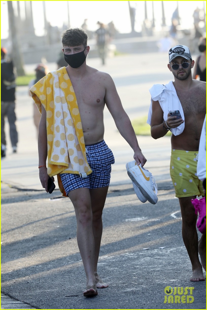 TikTok's Olivia Ponton Hits the Beach with Harry Jowsey - See the Photos!