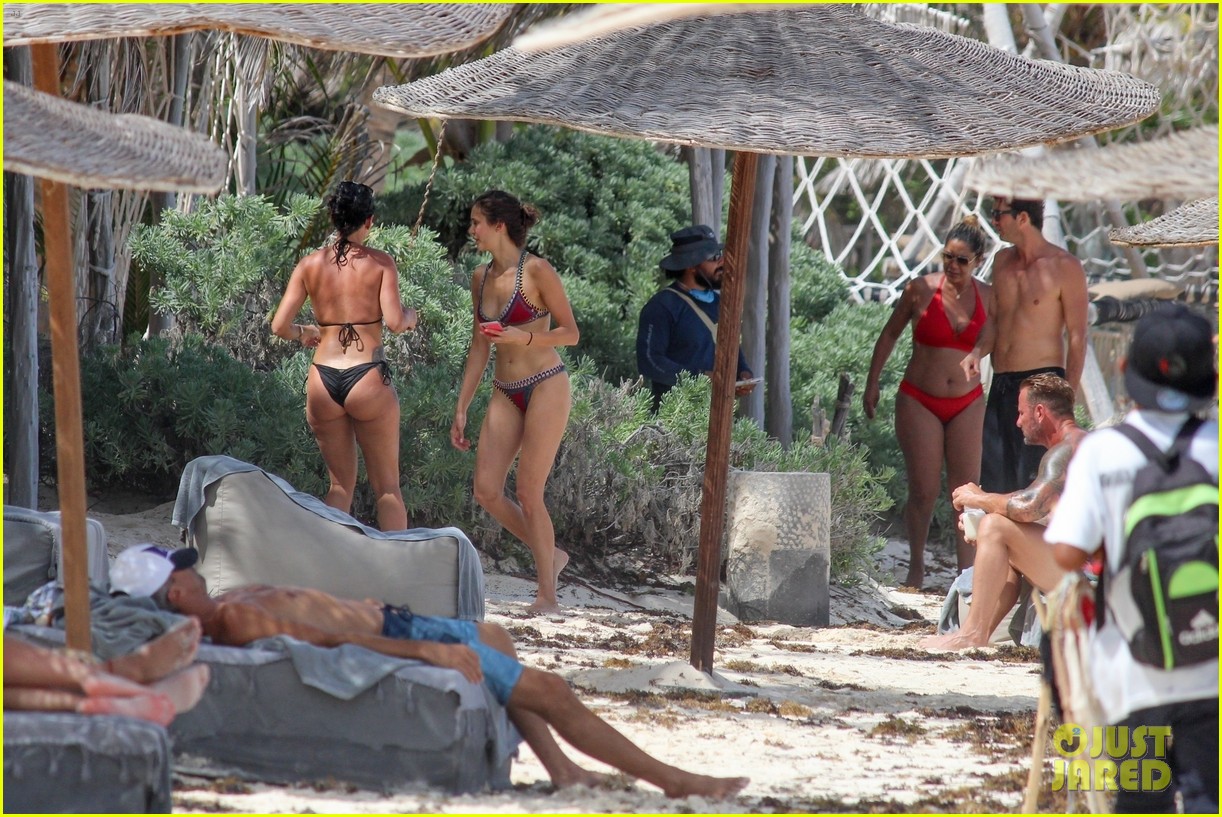 Nina Dobrev & Boyfriend Shaun White Vacation with Friends in Mexico!